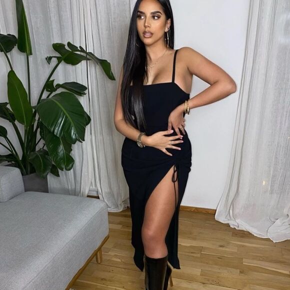 Zara dress - Picture 1 of 8